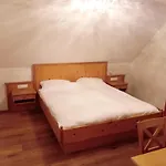 Eichen Schloessl
